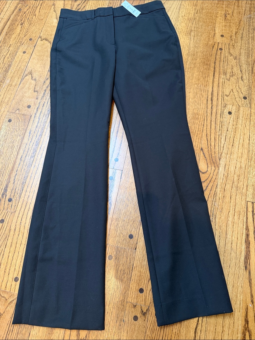 NWT White House Black Market WHBM sz 8 R -- Black Ines Slim Boot pants